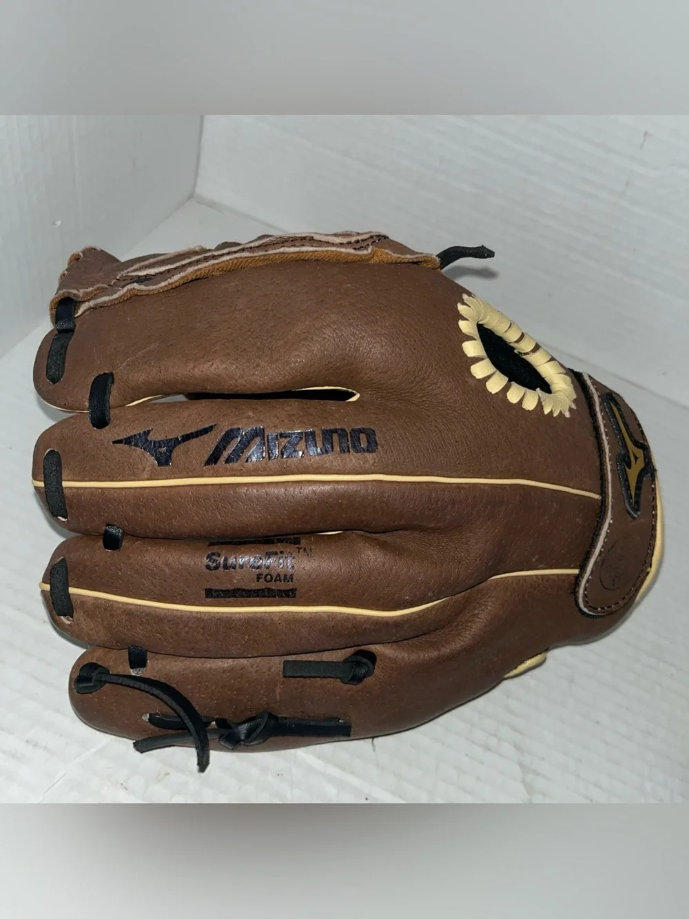 Mizuno GPP 1100Y3 11” Baseball Glove Leather Right Handed Thrower Brown